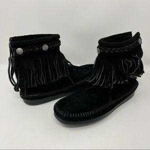 Minnetonka Fringed Moccasin Booties Womens 8 Suede Black Zip Ankle Boots